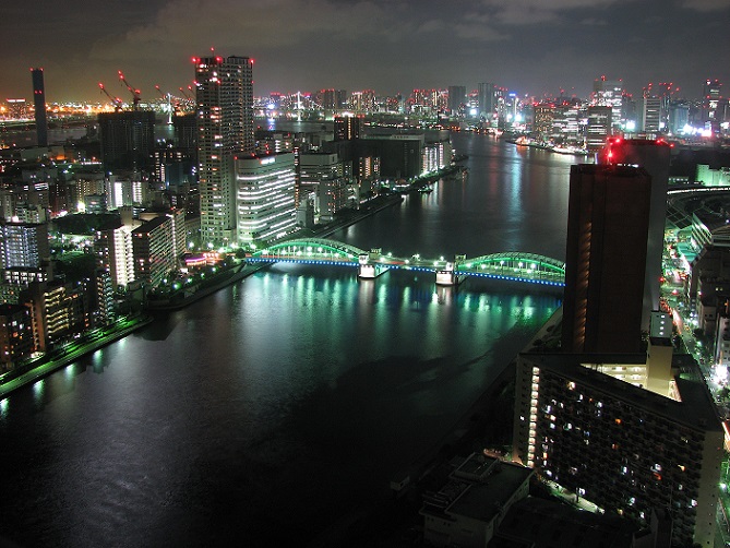 Sumida_River_at_Night,_Tokyo