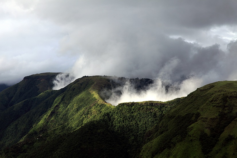 Meghalaya_Abode_of_the_Clouds_India_Nature_in_Laitmawsiang_Landscape